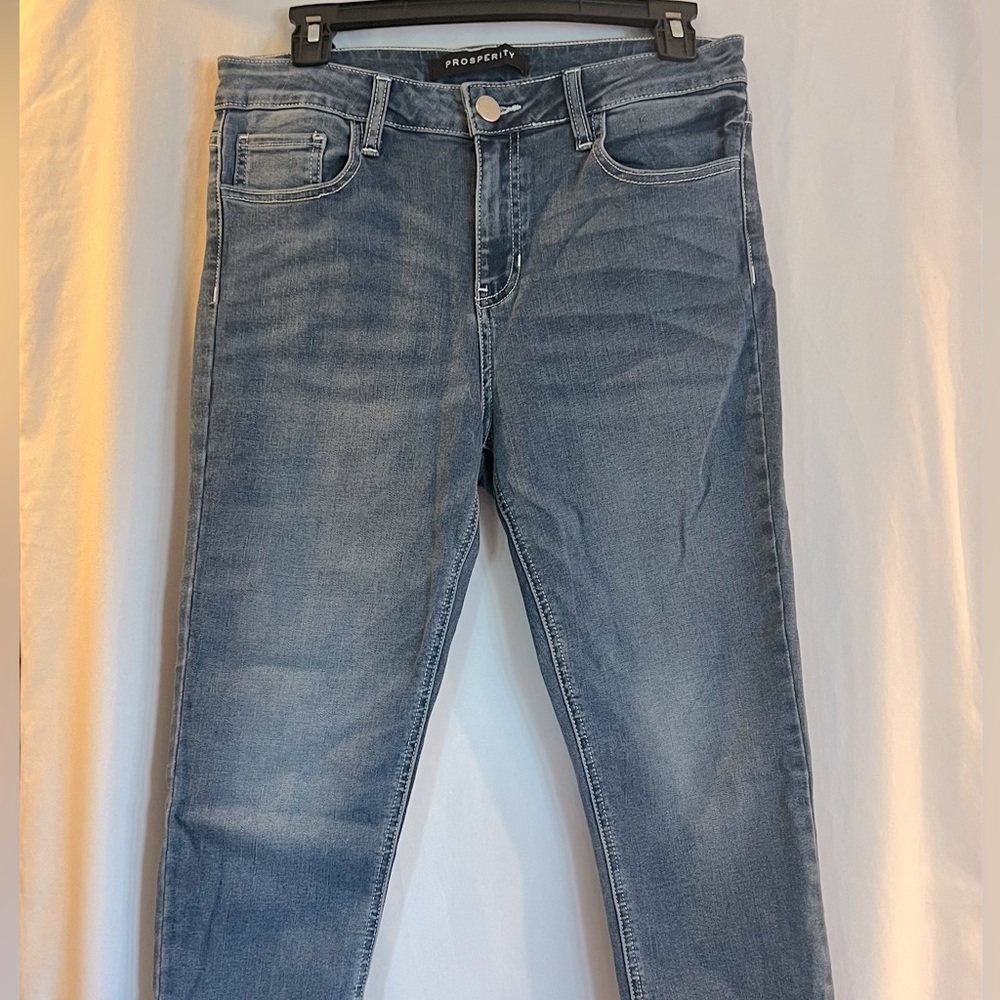 Women's cropped jeans.